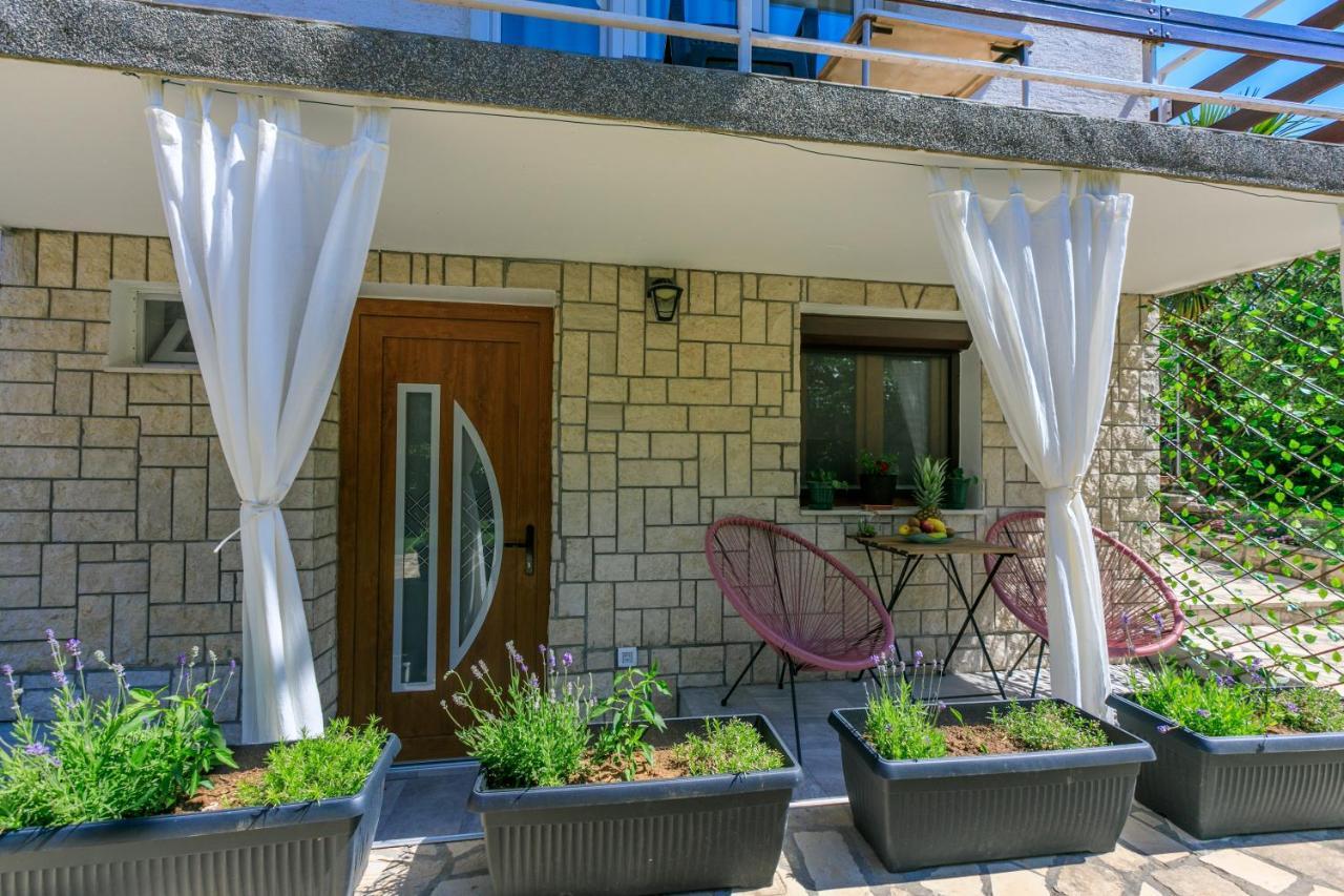 Apartments Kira Crikvenica Exterior foto